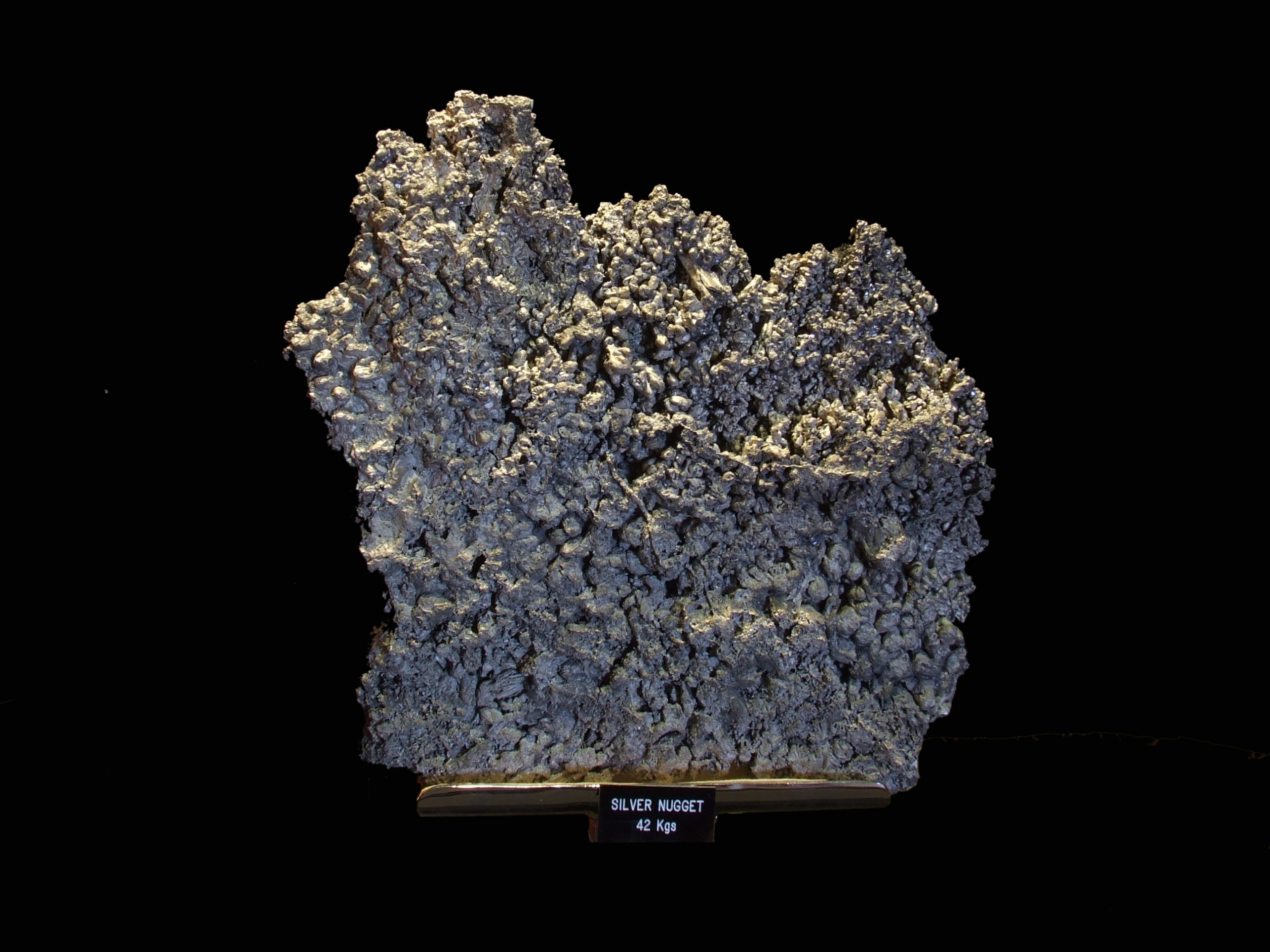 grey nugget which looks quite craggly and textured